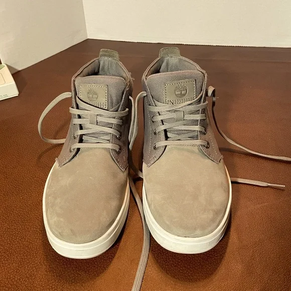 Size 10.5 Men\'s Davis Square Chukka Boots grey - worn once TIMBERLAND TREE Men main image 2